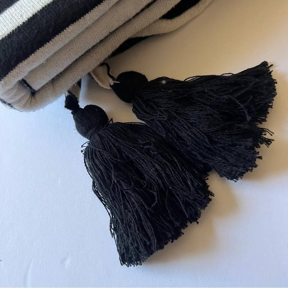 REBECCA MINKOFF STRIPE THROW BLANKET WITH TASSELS COTTON BLACK WHITE NWT